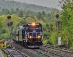 The westbound OCS splits the signals at South Royalston